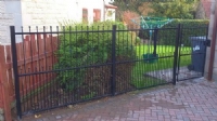 Gallery : Fencing with gate